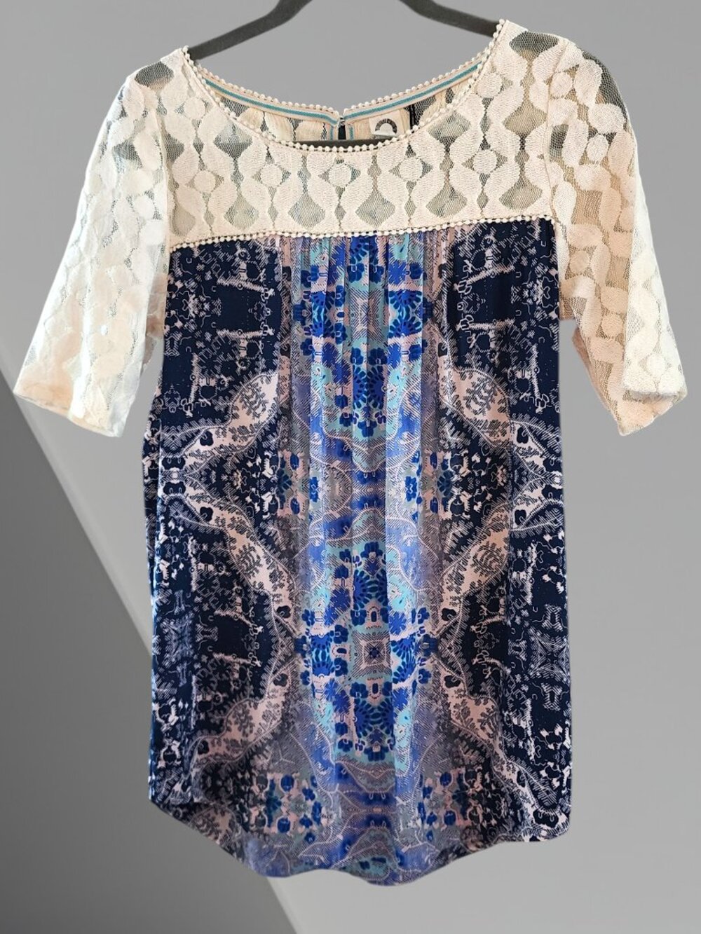 Anthropologie M Akemi Kin  Blouse Blue Pink Cream Lace Short Sleeve Top Blouse